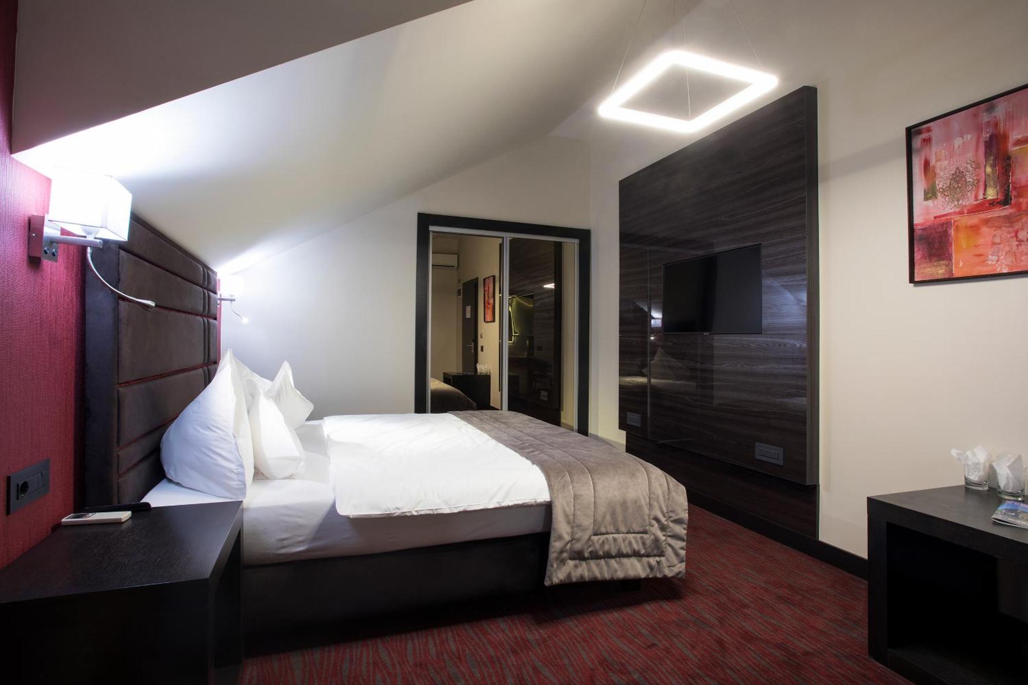 The Fifth Floor By Old Town Hotel Timisoara Exterior photo